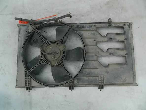 Диффузор радиатора MITSUBISHI LANCER CEDIA CS5W (Контрактный) 72355004