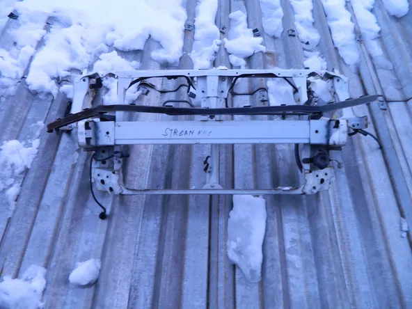 Рамка радиатора HONDA Honda Stepwgn RF1 (Контрактный) 79773914