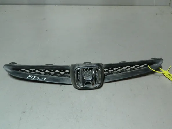 Решетка радиатора HONDA FIT GD1 (Контрактный) 79773054
