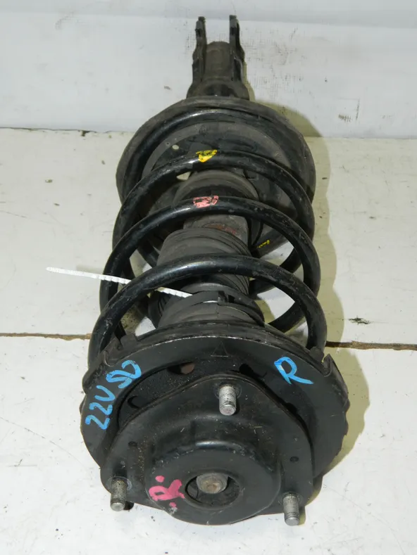 Стойка подвески TOYOTA VISTA SV50 Перед Прав (Контрактный) 45992974 4851080171