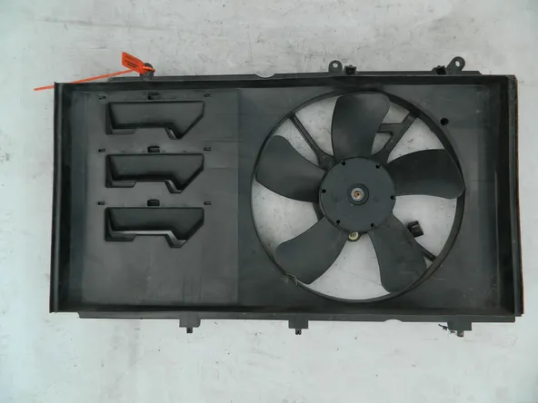 Диффузор радиатора MITSUBISHI LANCER CEDIA CS5W (Контрактный) 72355044