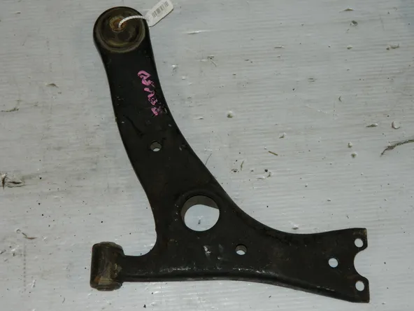 Рычаг подвески TOYOTA VISTA SV50 Перед Лев (Контрактный) 45992757