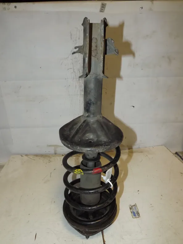 Стойка подвески MITSUBISHI LANCER CK1A Перед Лев (Контрактный) 35023508