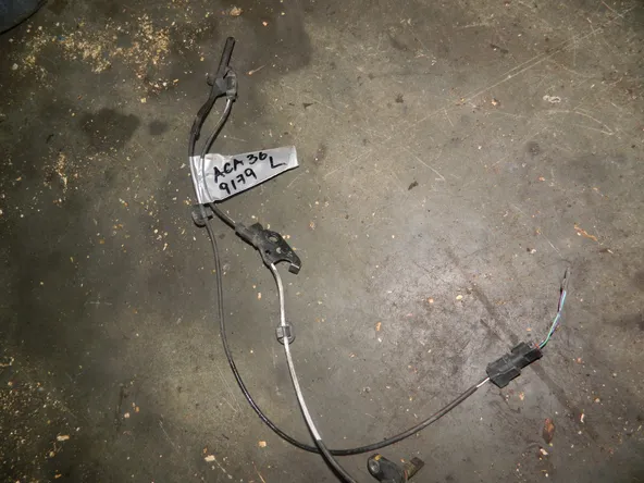 Датчик ABS TOYOTA RAV4 ACA36 (Контрактный) 1802960771