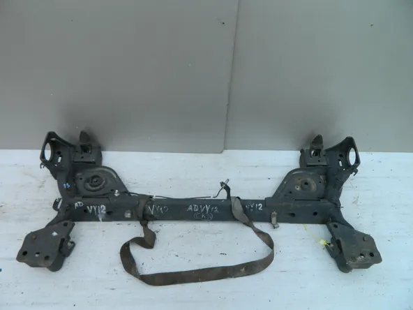 Балка NISSAN AD VY12 (Контрактный) 40951507