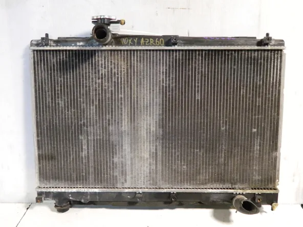 Радиатор ДВС TOYOTA VOXY AZR60 1AZFXE (Контрактный) 68000019