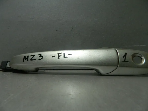 Ручка двери наружная MAZDA MAZDA 3 BK Перед Лев (Контрактный) 81539956