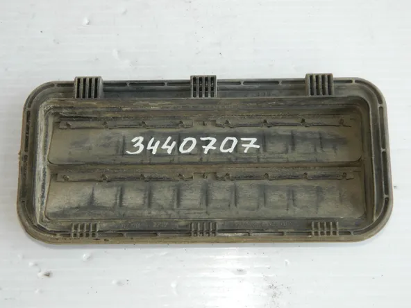 Решетка вентиляционная HYUNDAI SOLARIS HCR G4LC (Б/У) 3440707