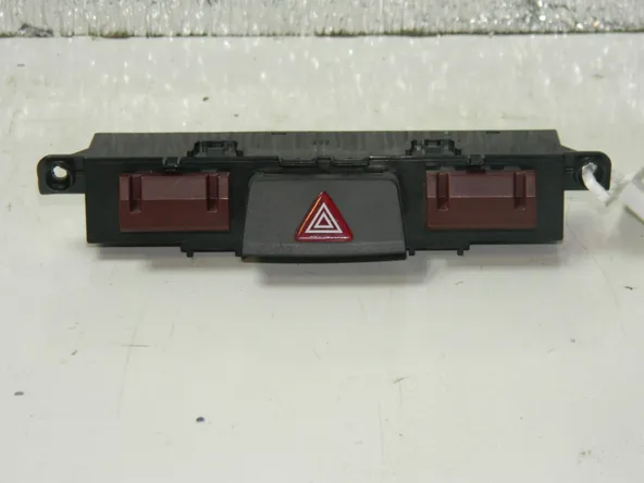 Кнопка аварийной сигнализации HYUNDAI EQUUS G6DA 2013-2015 (Б/У) 35021095 937903N800