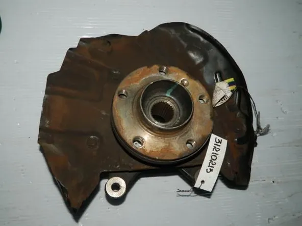 Ступица BMW X5 E53 Перед Лев (Контрактный)