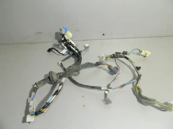 Проводка двери TOYOTA COROLLA E120 Перед Лев (Б/У) 45993864 8215202870