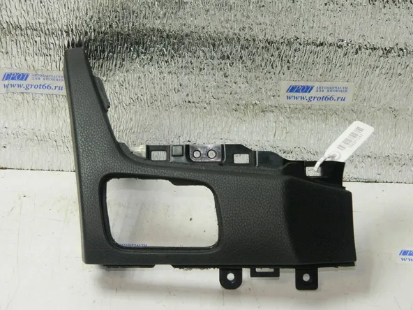 Накладка на торпедо HYUNDAI EQUUS VI G6DA 2013-2015 (Б/У) 35021117