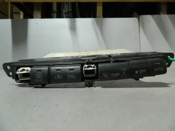 Блок управления климат-контролем TOYOTA MARK II GX110 (Контрактный) 81540648 8865022660