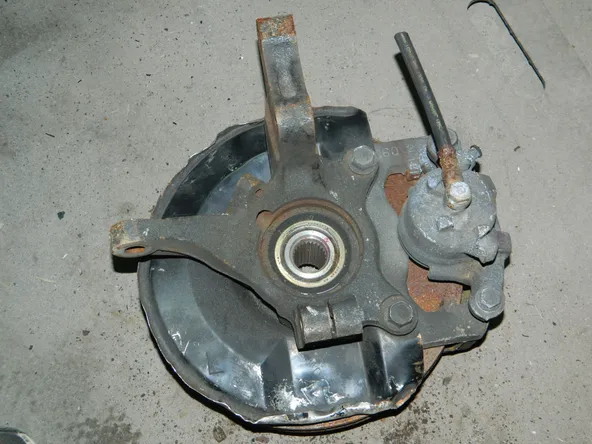 Ступица MITSUBISHI DINGO CQ2A Перед Лев (Контрактный) 79591152