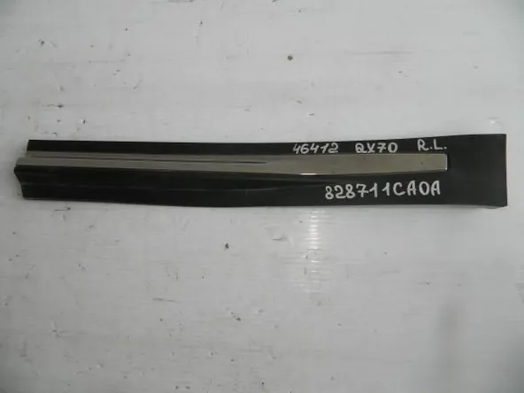 Накладка двери INFINITI QX70 S51 Зад Лев (Б/У)