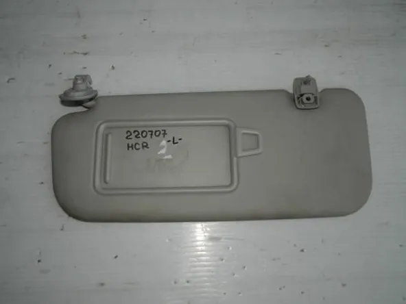 Козырек солнцезащитный HYUNDAI SOLARIS HCR Лев (Б/У)