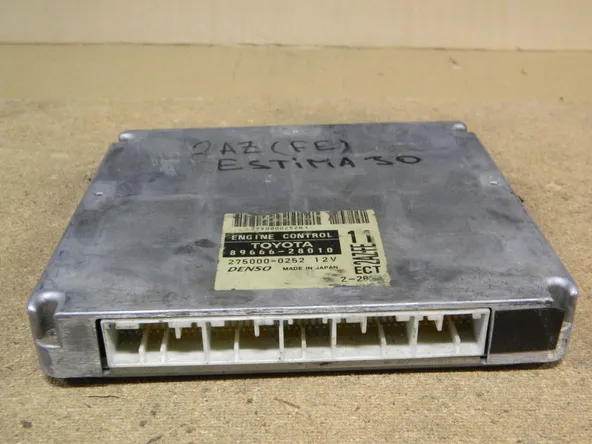 Блок управления ДВС TOYOTA ESTIMA 2AZFE (Контрактный) 10117 8966628010
