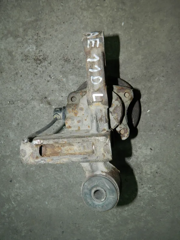 Ступица TOYOTA COROLLA AE110 Зад Лев (Контрактный) 79586470