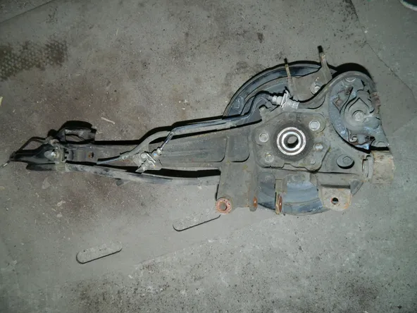 Ступица SUBARU LEGACY BH5 Зад Прав (Контрактный) 79586726