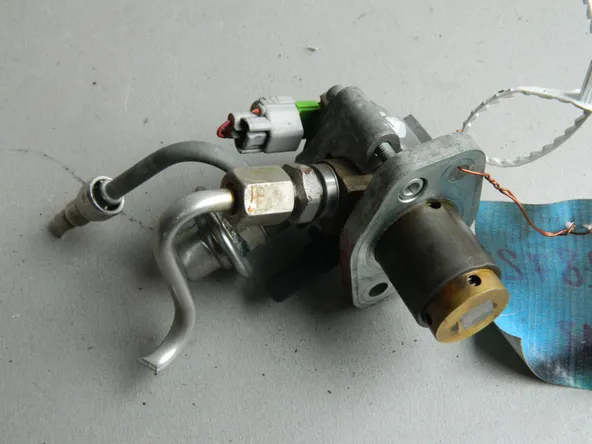 Насос топливный TOYOTA RAV4 AZT240 (Контрактный) 45976144