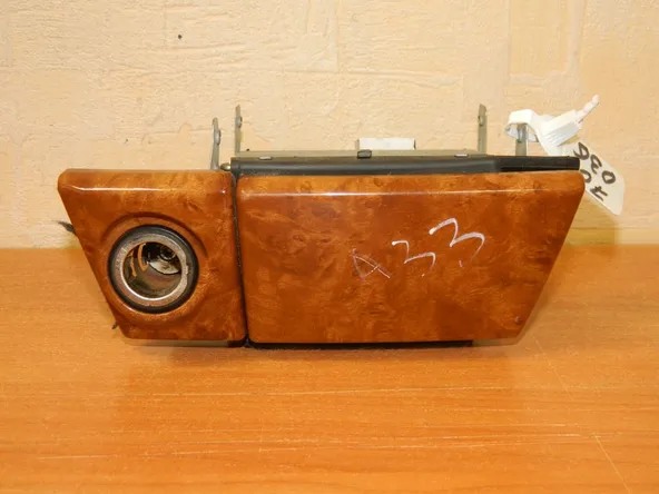 Пепельница NISSAN MAXIMA A33 VQ20DE (Б/У) 76036 688002Y000