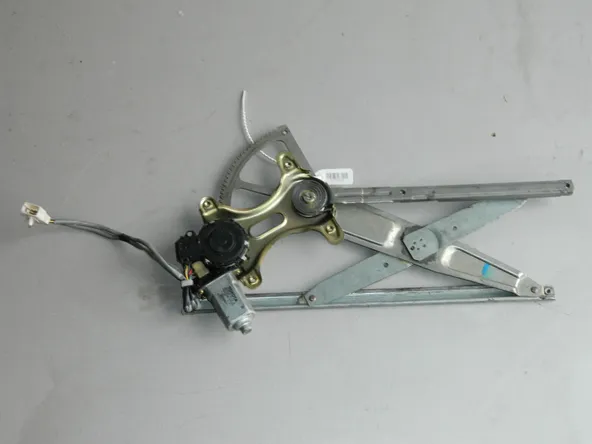 Стеклоподъемник TOYOTA PROGRES JCG11 Перед Прав (Контрактный)