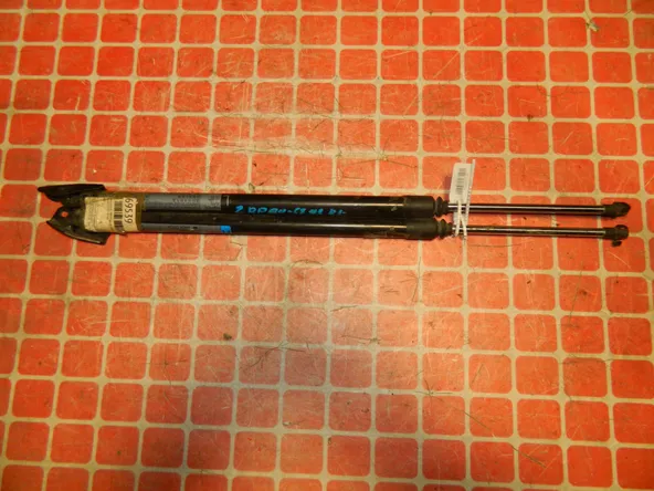 Амортизатор 5-й двери TOYOTA VOXY AZR60 (Контрактный) 45980736