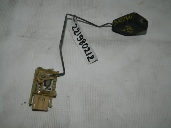 Датчик уровня топлива DAIHATSU YRV M201G (Контрактный) 221980212