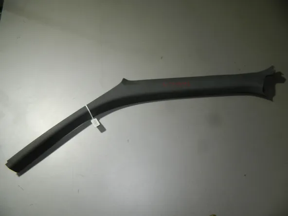 Накладка передней стойки HYUNDAY ACCENT LC перед лев (Б/У) 45989912