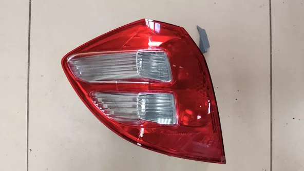 Фонарь SAT HONDA FIT GE6 ST-217-1987L 33550TF0003