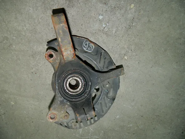 Ступица SUBARU LEGACY BH5 Перед Лев (Контрактный) 79586771