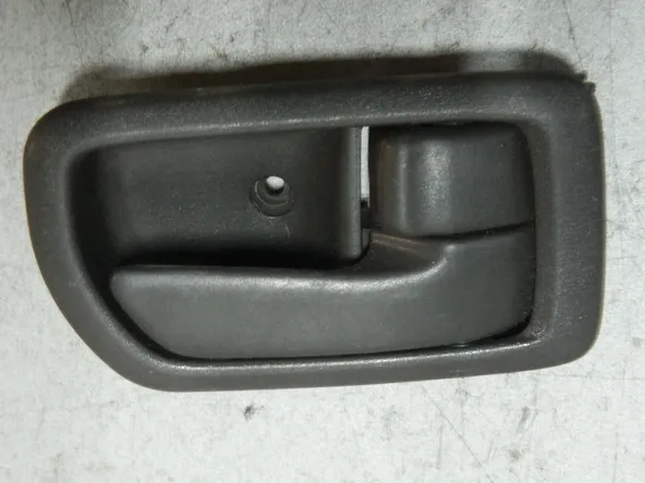 Ручка двери внутренняя TOYOTA CORONA PREMIO AT211 Прав (Контрактный) 81528442 6920520150