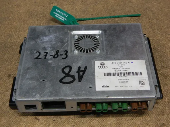 TV-тюнер AUDI A8 (Контрактный) 79590496
