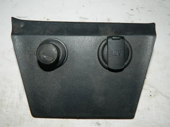 Прикуриватель KIA RIO QB G4FA (Б/У) 40940178