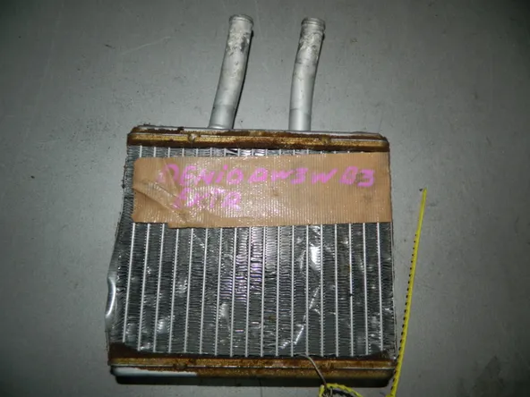 Радиатор печки с корпусом MAZDA DEMIO DW3W (Контрактный) 79780277