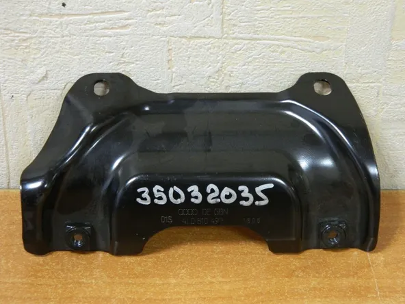 Кронштейн соединительный AUDI Q7 4L Лев (Б/У) 35032035 4L0810497