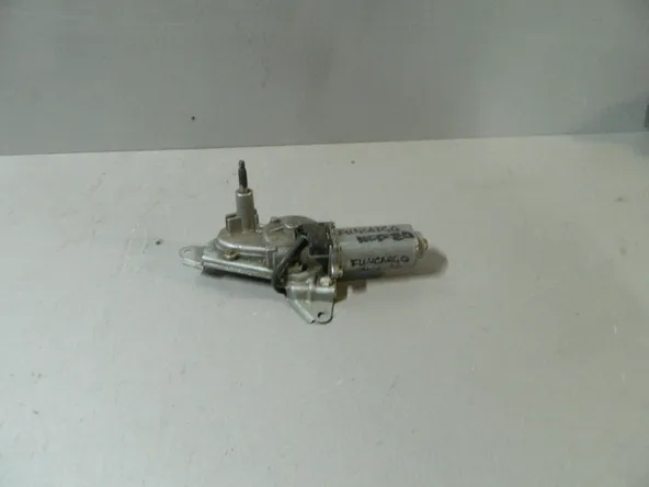 Мотор заднего дворника TOYOTA FUNCARGO NCP20 (Контрактный) 81528769