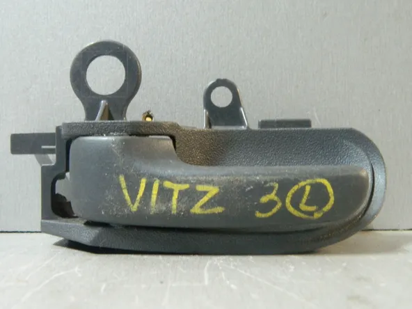 Ручка двери внутренняя TOYOTA VITZ SCP10 Лев (Контрактный) 81528397