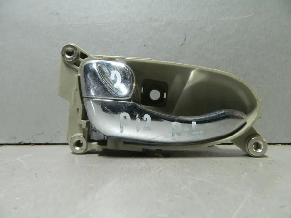 Ручка двери внутренняя NISSAN PRIMERA P12 Лев (Контрактный) 81539879