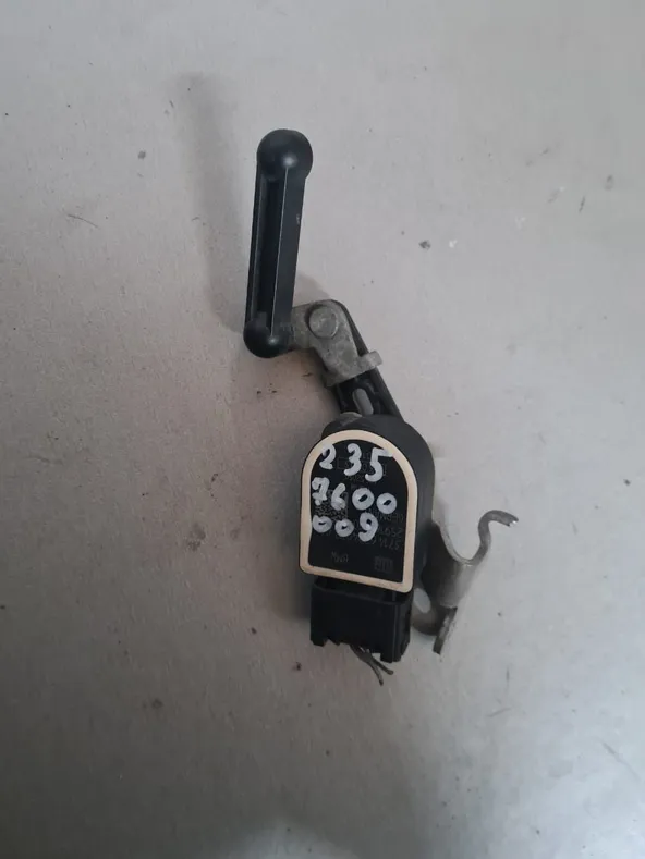 Датчик высоты дорожного просвета BMW 5-SERIES F10 (Контрактный) 2357600009