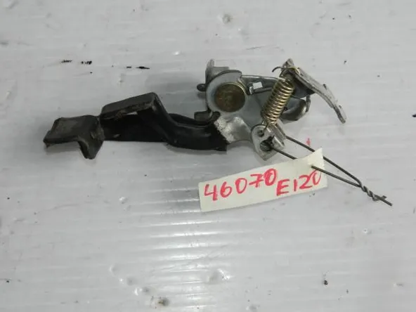 Ручка открывания багажника TOYOTA COROLLA 120 (Б/У) 6460612050