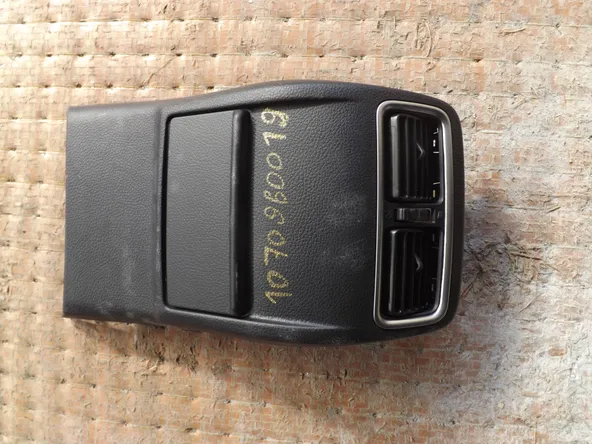 Накладка центральной консоли NISSAN TEANA J32 (Контрактный) 1070960019