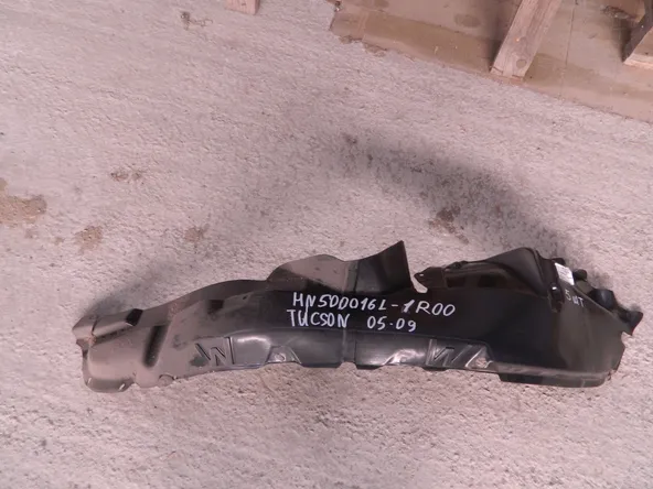 Подкрылок API HN500016L1R00 HYUNDAI TUCSON JM RH 2005 - 2009