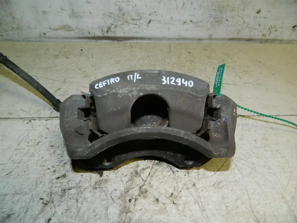 Суппорт NISSAN CEFIRO A33 Перед Лев (Кoнтрактный) 81540249