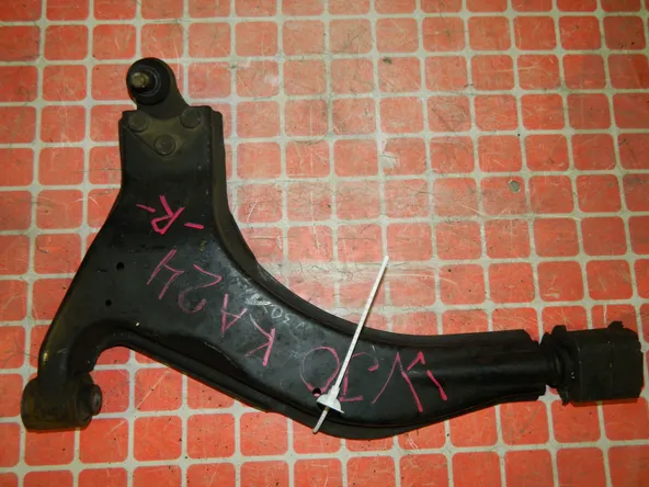 Рычаг подвески NISSAN LARGO W30 Перед Прав (Контрактный) 45990102