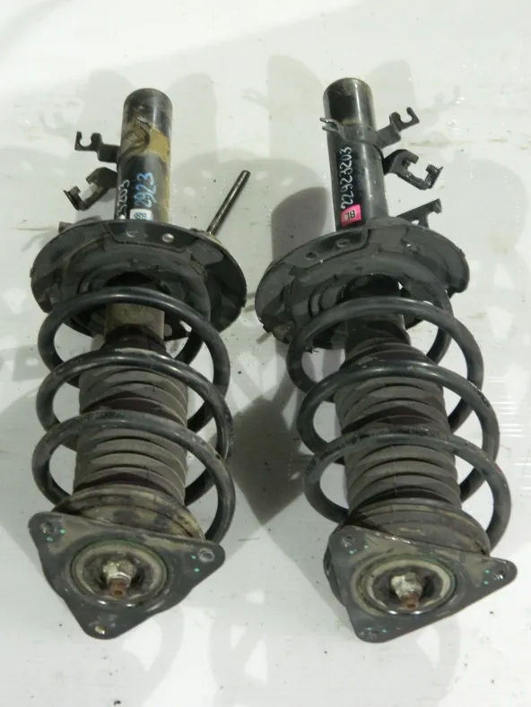 Стойка подвески NISSAN X-TRAIL T32 Перед (пара) (Контрактный) 22923203