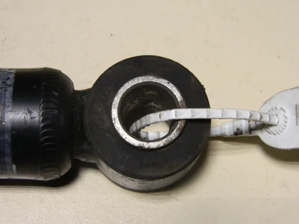 Амортизатор TOYOTA BB NCP31 Зад (Контрактный)