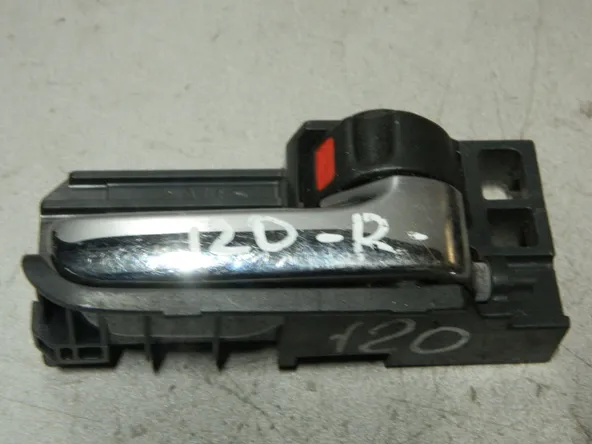 Ручка двери внутренняя TOYOTA COROLLA NZE120 Прав (Контрактный) 81528315