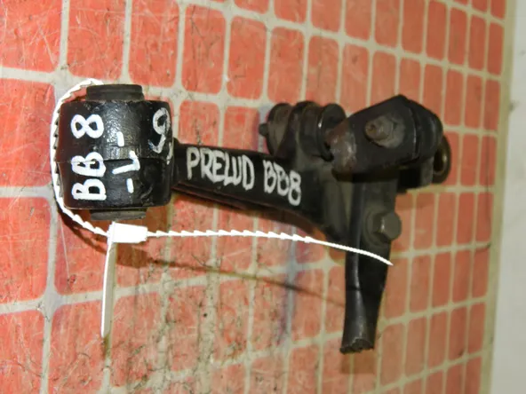 Рычаг подвески HONDA PRELUDE BB8 Перед Лев (Контрактный) 45984483