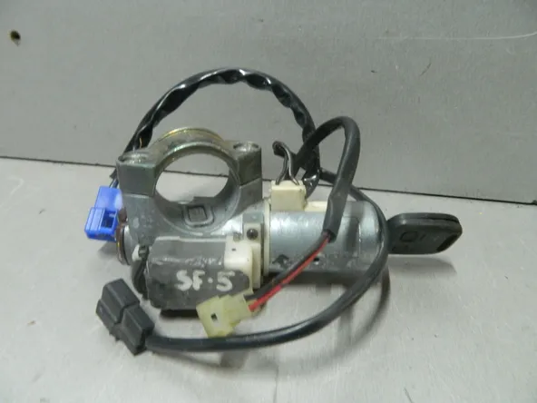 Замок зажигания SUBARU FORESTER SF5 (Контрактный) 81532263